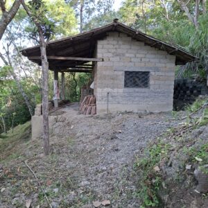 SE VENDE 2 CASAS RUSTICAS  EN VILCABAMBA.